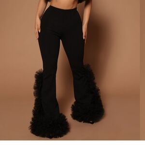 Black Josie Ruffle Pant size large